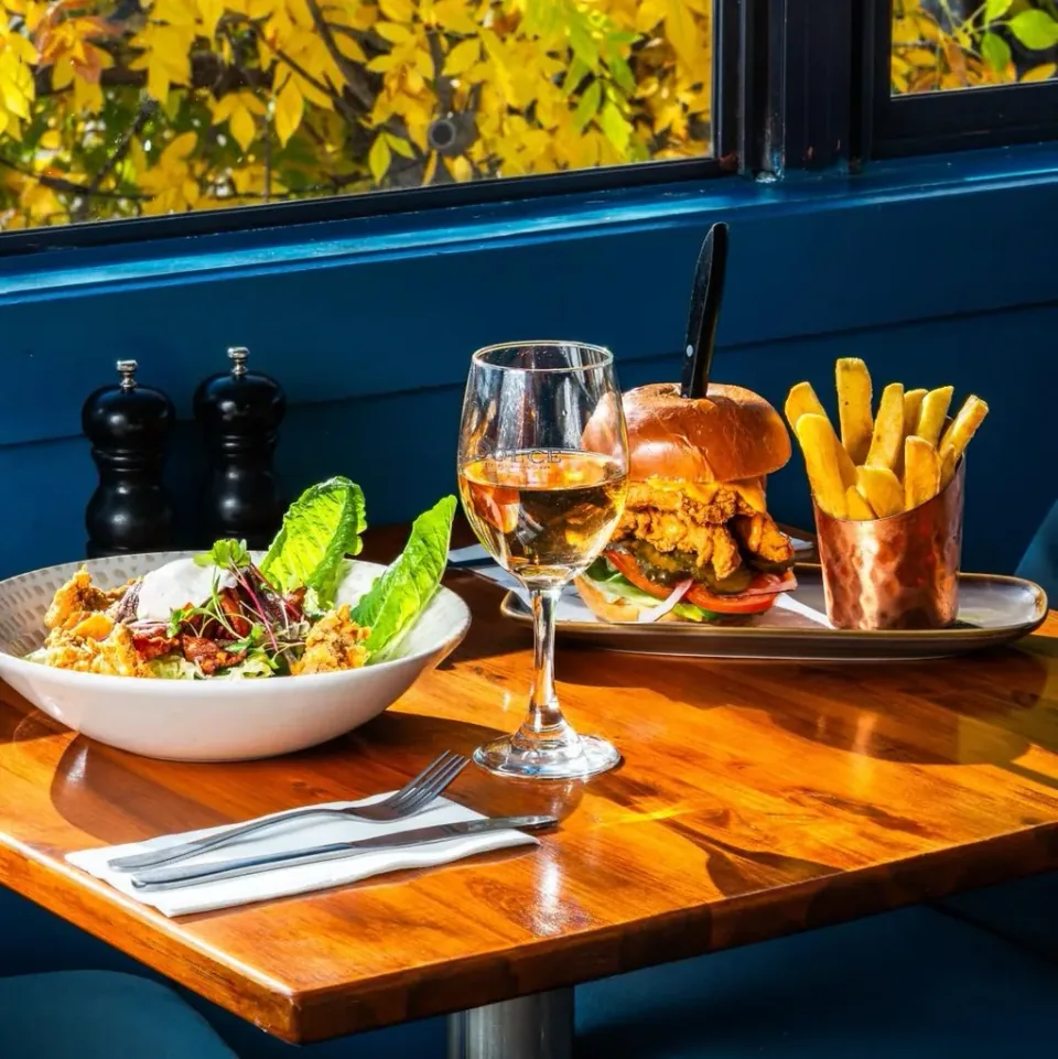 Delicious burger and pasta dishes at Dolce